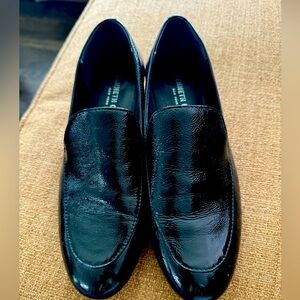Kenneth Cole black patten loafer